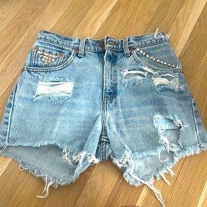 Levi’s cut off shorts